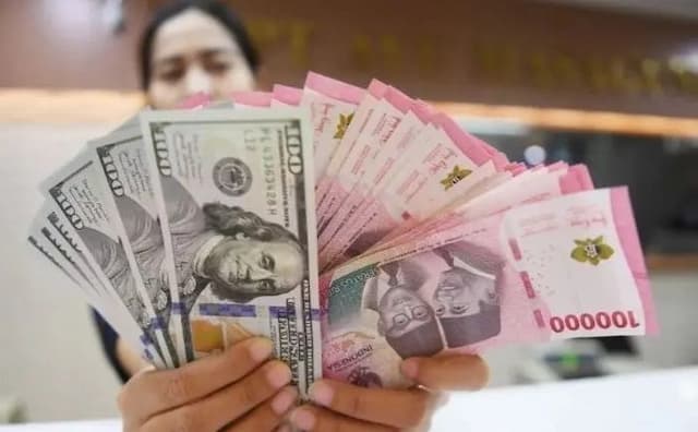 trump_minta_turunkan_suku_bunga_di_as_rupiah_menguat