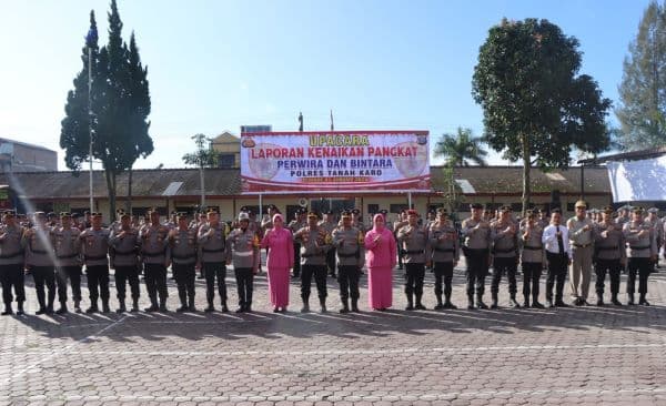 41_personel_polres_tanah_karo_naik_pangkat