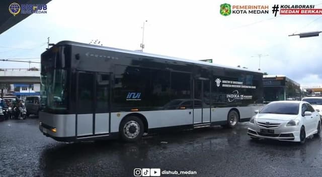 4_unit_bus_listrik_tiba_di_medan