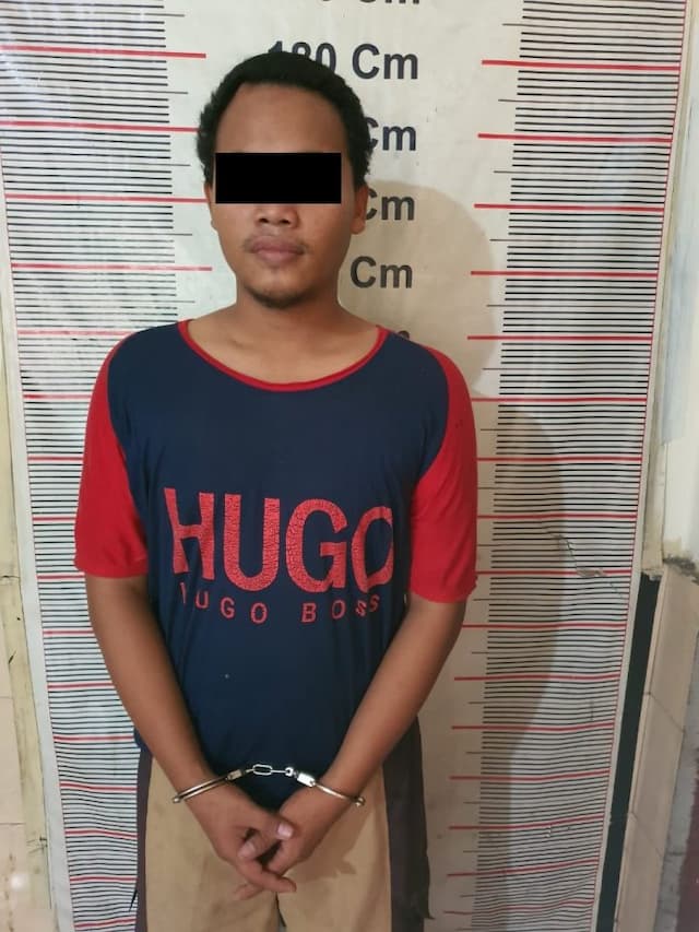 alasan_antar_istri_motor_teman_digelapkan