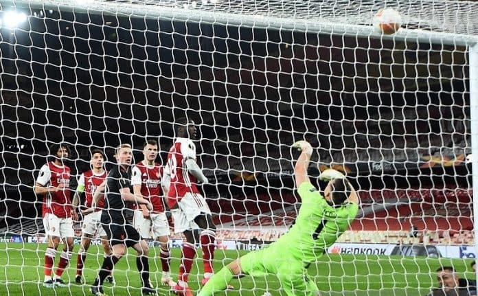arsenal_diimbangi_slavia_praha_1_1