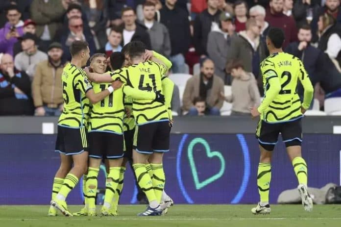 arsenal_gilas_west_ham_enam_gol_tanpa_balas