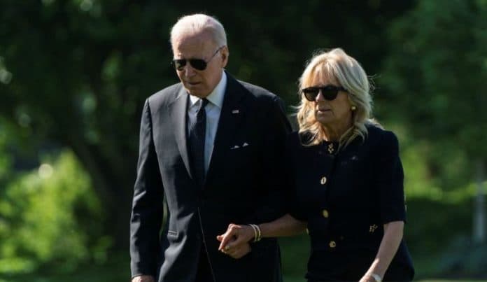 biden_dan_istrinya_diungsikan_ini_pemicunya