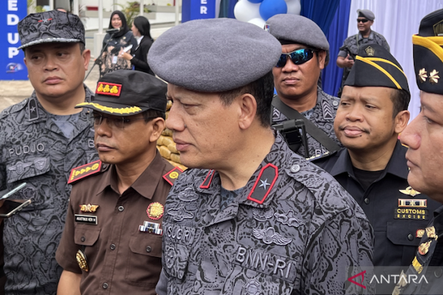 bnn_bekuk_8_warga_iran_319_kg_sabu_disita