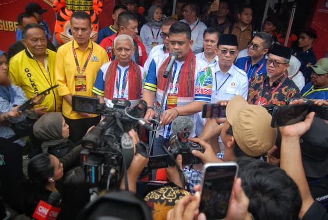 bobby_surya_resmi_daftar_ke_kpu_sumut