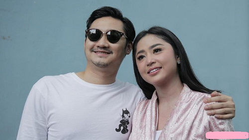 dewi_perssik_digugat_cerai_sang_suami