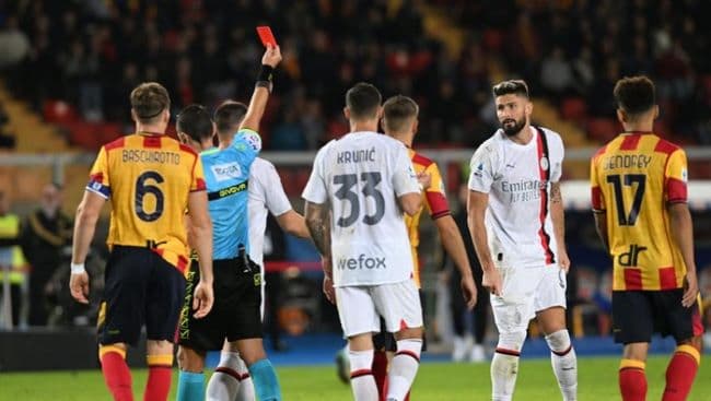 giroud_diskors_dua_laga_usai_menghina_wasit