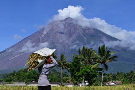 gunung_semeru_kembali_gempa