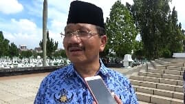 guru_di_sumut_menumpuk_di_kota