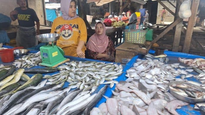 h_2_tahun_baru_2025_harga_ikan_naik