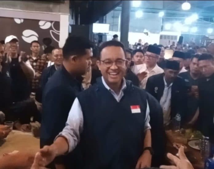 hadir_di_tebing_tinggi_anies_i_love_you_too