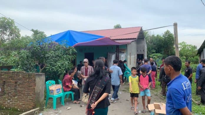 ibu_anak_tewas_ditimpa_pohon_di_deliserdang