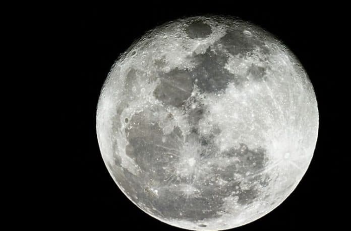 ilmuan_ungkap_bulan_masuki_era_baru
