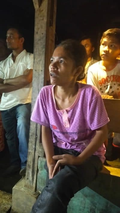 istri_bakar_jas_suami_rumah_ikut_hangus