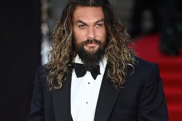 jason_momoa_akan_main_film_minecraft