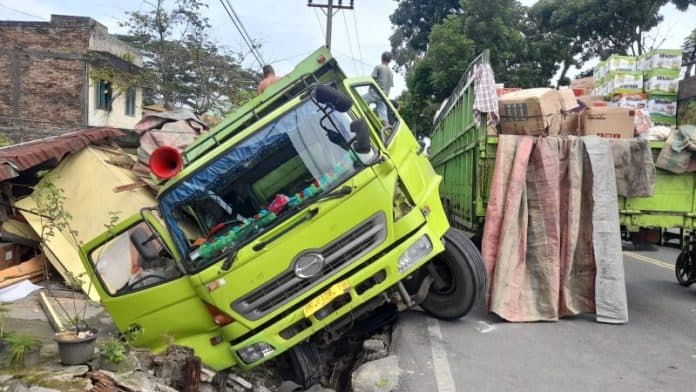 jika_rem_mobil_mendadak_blong_lakukan_ini