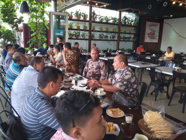 kajari_medan_silahturahmi_dengan_wartawan