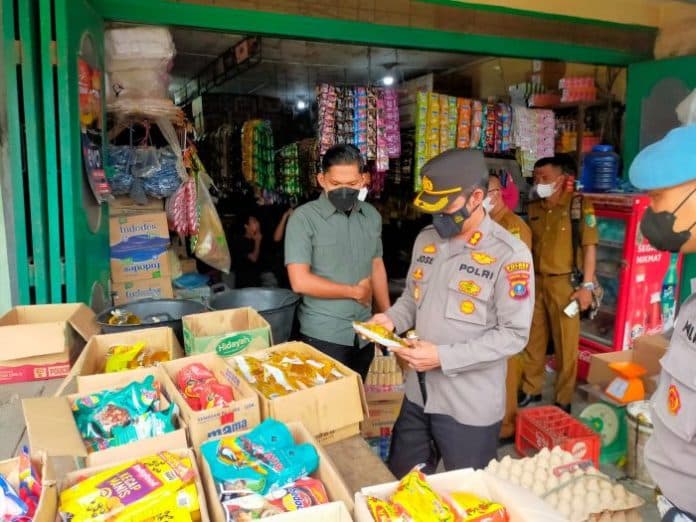 kapolres_batu_bara_cek_harga_minyak_goreng