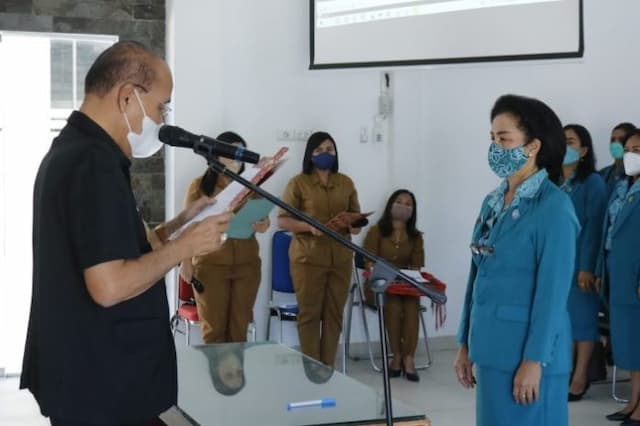 ketua_dan_pengurus_tim_pkk_samosir_dilantik