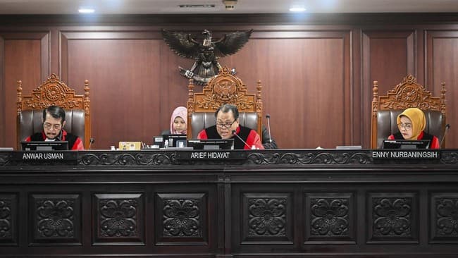 kpu_diangggap_tak_serius_hakim_mk_murka