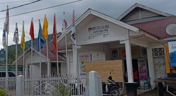 kpu_tiadakan_debat_kedua_pilkada_tapteng