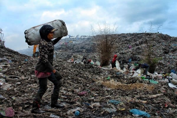 larangan_impor_sampah_plastik_pada_2025
