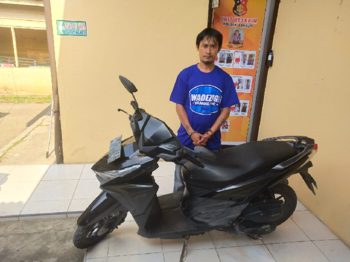 maling_motor_vario_ditangkap_di_rumah_makan