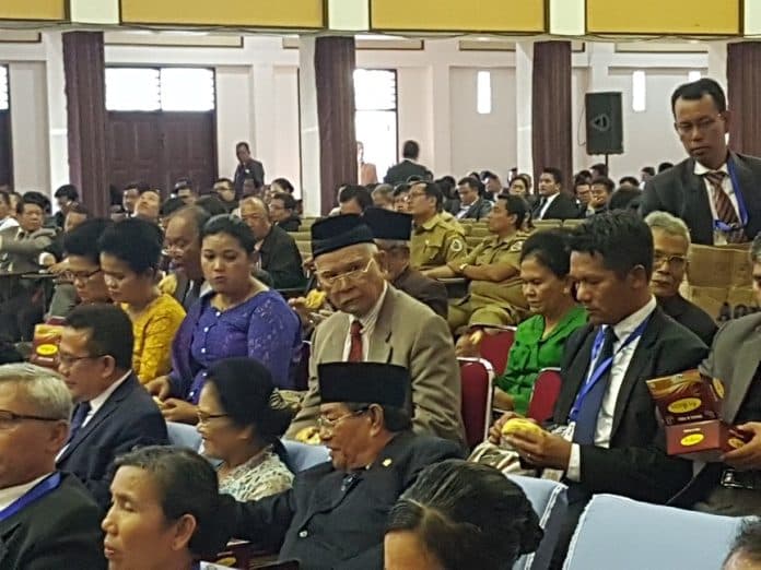 mantan_pimpinan_hkbp_hadiri_rapat_pendeta