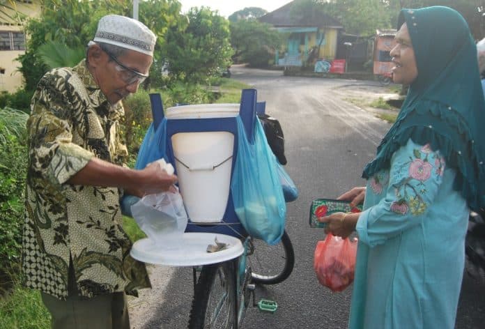 ngatirin_sang_penjaja_tahu_keliling