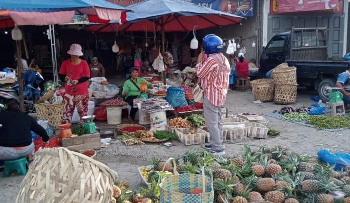 pasca_idul_adha_pasar_kampung_lalang_sepi
