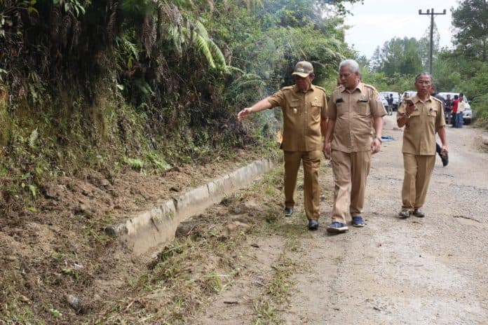 pemkab_taput_akan_bangun_gorong_gorong
