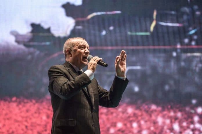 presiden_turki_erdogan_hadapi_gempa_politik