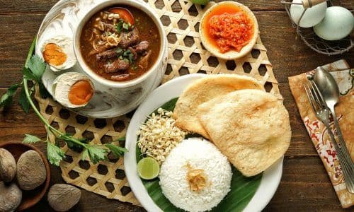 rawon_jadi_sup_terenak_di_dunia