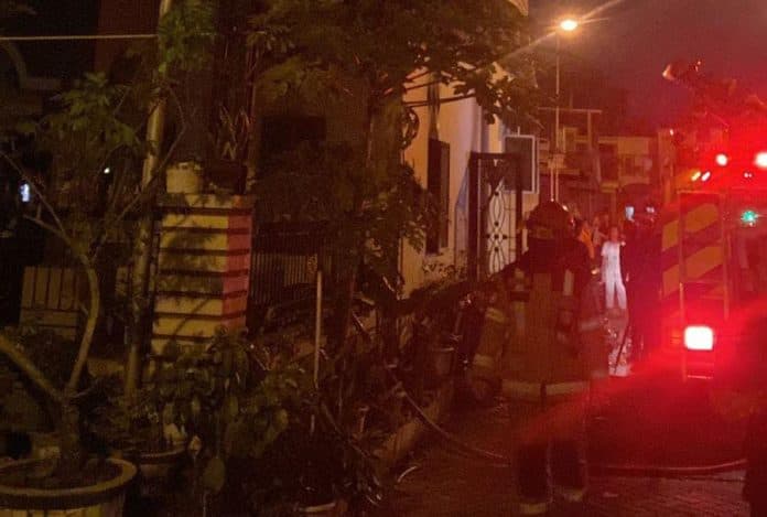 rumah_permanen_di_medan_johor_terbakar