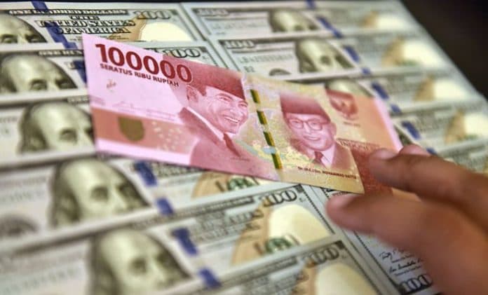 rupiah_melemah_21_poin_ihsg_menguat