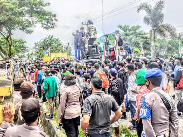 sah_upah_minimum_tahun_depan_tidak_naik