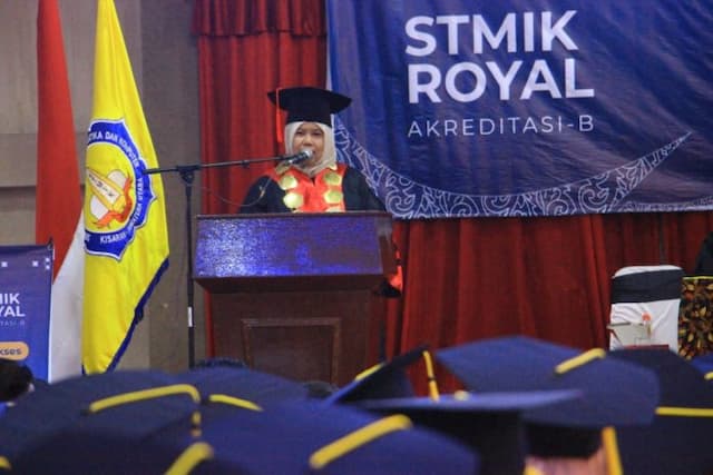stmik_royal_kisaran_wisuda_345_mahasiswa
