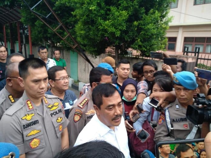 terkait_bom_bupati_deliserdang_surati_kadus