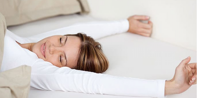 tidur_tanpa_bantal_baikkah_untuk_kesehatan