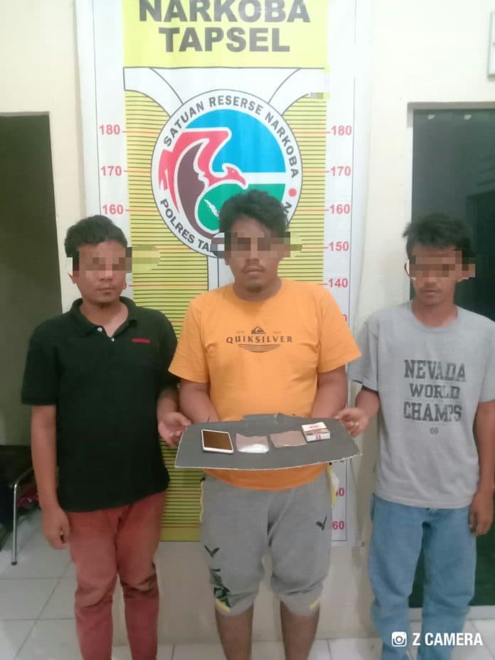 tiga_pengedar_sabu_di_tapsel_dibekuk_polisi