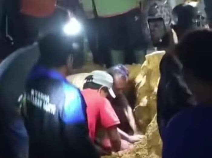 sempat_hilang_bocah_7_tahun_ditemukan_meninggal_di_timbunan_tanah_proyek_kota_siantar