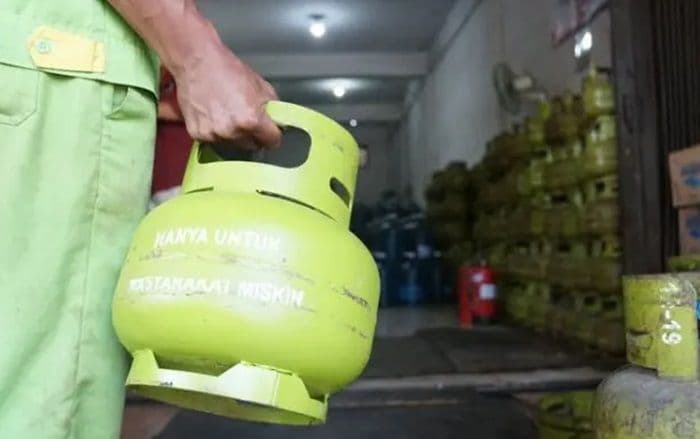 warung_pengecer_gas_lpg_3kg_di_medan_siap_beralih_jadi_pangkalan