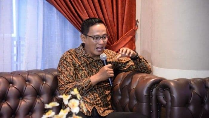 cegah_krisis_pemerintah_harus_gerak_cepat_cari_pengganti_pejabat_pasar_modal_yang_mundur_