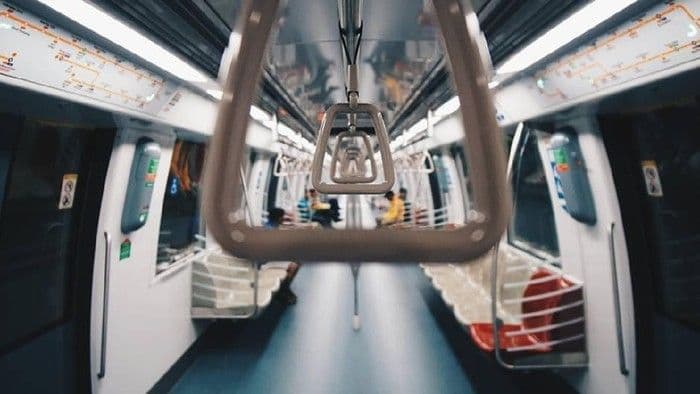 tunjukkan_pesan_cabul_ke_remaja_di_mrt_pria_singapura_dipenjara_12_hari