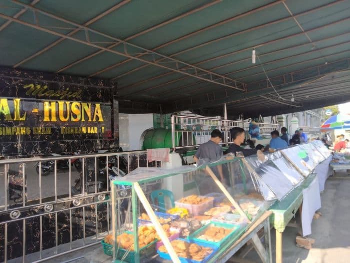 tiga_rekomendasi_tempat_berburu_takjil_dengan_menu_berlimpah_di_kisaran
