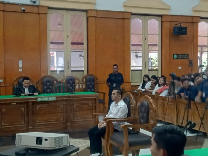 amsal_sitepu_divonis_bebas_di_pn_medan_dakwaan_korupsi_tidak_terbukti
