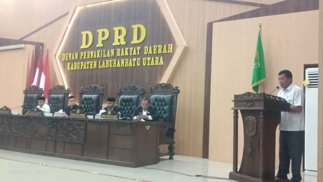 dprd_labura_bentuk_pansus_buat_bahas_lkpj_bupati_2025