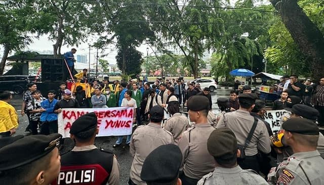mahasiswa_bem_nusantara_sumut_demo_dprd_desak_usut_tuntas_kasus_penyiraman_aktivis_kontras