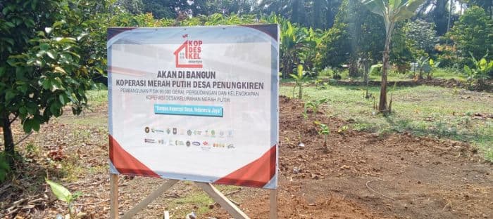 pembangunan_gedung_koperasi_merah_putih_di_deli_serdang_dihalangi_sekelompok_orang_aparat_diminta_bertindak