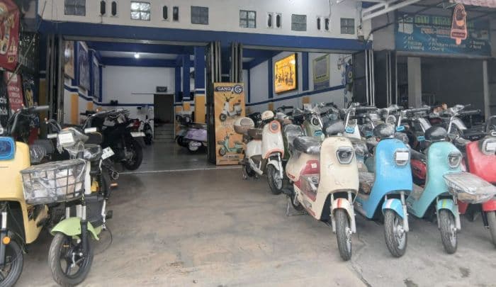 penjualan_motor_listrik_di_siantar_masih_stagnan_di_tengah_pembatasan_pembelian_bbm_